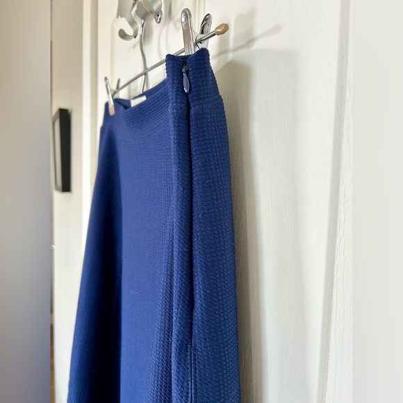 Maeve Anthropologie Maria Navy Embossed Knit Flared Midi Skirt - Picture 5 of 10